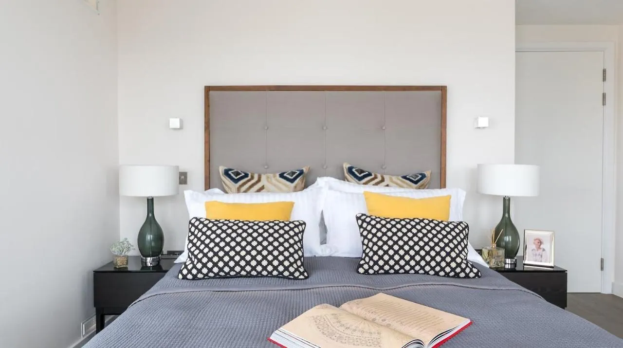 فندق مبيت وإفطار لندن Xquisite Stay Penthouse Apartment